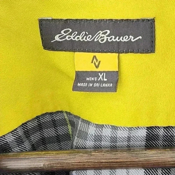 Eddie Bauer Gray Plaid Button Down Long sleeve Men's Shirt XL - Picture 4 of 8